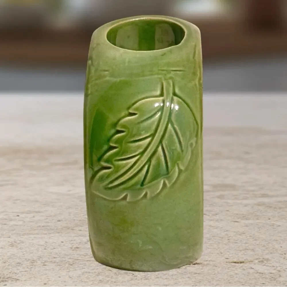 Vintage Ceramic Pottery Sculptural Leaf Bud Vase Circular Retro Green Decor - Picture 2 of 6
